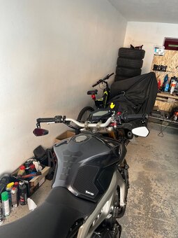 Yamaha mt 09 - 2
