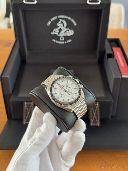 Omega Speedmaster - 2