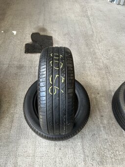 215/55 R17 - 2