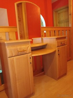 Toaletný stolík so zrkadlom - 2