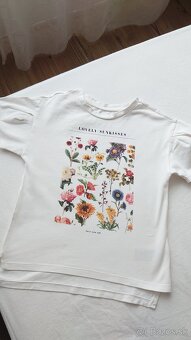 Nádherné kvalitné bavlnené kvietkované tričko značky Next - 2