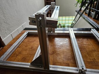 REZERVOVANE Predam ram na volant - 2