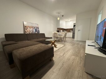 Na prenájom NOVÝ 2-iz. byt + parking - Trenčín - Juh - 2