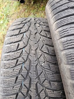 215/55r17 zimné nokian - 2