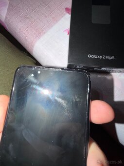 Samsung galaxy Z flip 5 + galaxy watch 6 - 2