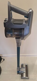 Hoover H-Free 300 HYDRO HF322YHM 011, Robotický vysávač Robo - 2