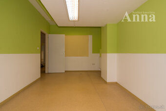 Nebytové priestory v centre Malaciek (115 m2) - 2