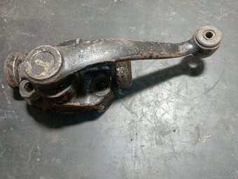 Predný tlmič GAZ 69 - 2