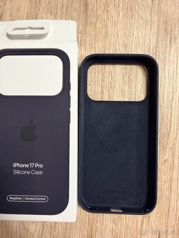 Apple silikonovy obal 17 pro - 2