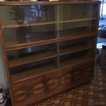 Starozitna kniznica - 2