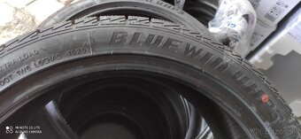 Zimné pneumatiky 235/40 R19 - 2
