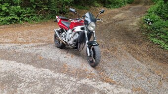 Yamaha r6 - 2