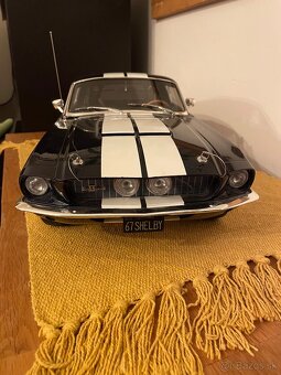 Ford Mustang shelby gt500 - 2