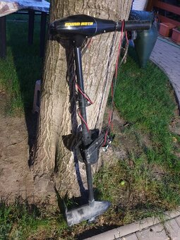 Predám elektromotor Minnkota Endura C2 34lb - 2