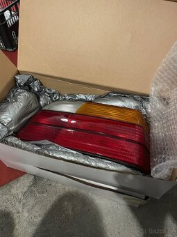 BMW E36 zadné svetlá - 2