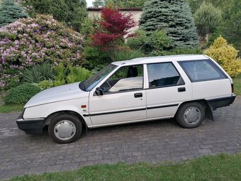 Mitsubishi Lancer Combi - 2