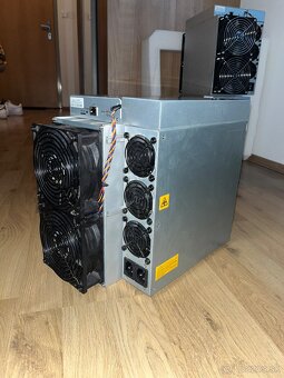 Ant miner L7 bitmain 9050 - 2