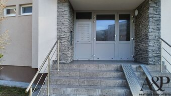 NA PREDAJ REKONŠTRUOVANÝ 4 IZBOVÝ BYT S LOGGIOU, 88M2, UL. S - 2