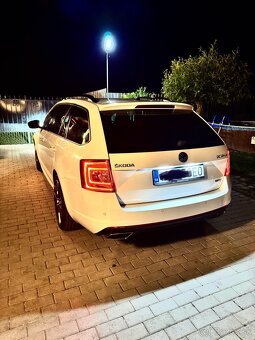 Škoda Octavia VRS 2.0 TDI 159kW DSG – TOP - 2