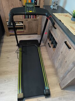 Bežecký pás LIVEFIT TM 1200 - 2
