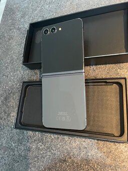 Samsung Galaxy Z Flip5 5G 512GB - 2