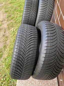 Goodyear VECTOR 4SEASONS 215/60 R17 100 H - 2