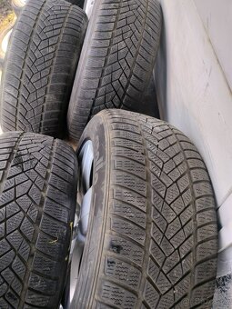 ❄️zimné 4ks alu disky orig. Audi 5x112 R17 pneu 5mm 225/55 - 2