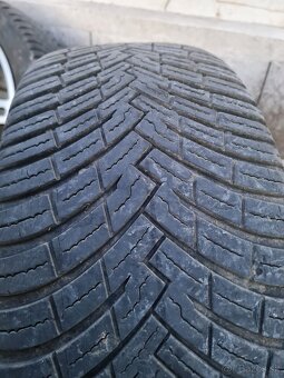 5x120 r17 225/45 bmw - 2