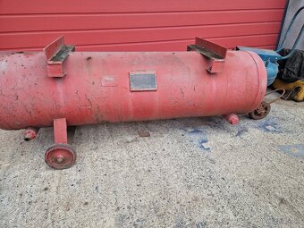 Tlaková nádoba 222l - 2