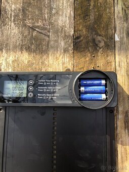 predám dvierka pre sliepky - 2