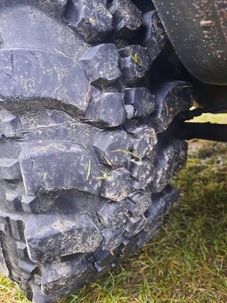 Predam pneu 215/75 R16 - 2