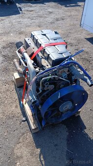 Man tgl 12.240 motor - 2