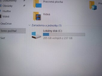 predám Acer extensa 15 EX215-22 - AMD Ryzen 3 , 8gb ram - 2