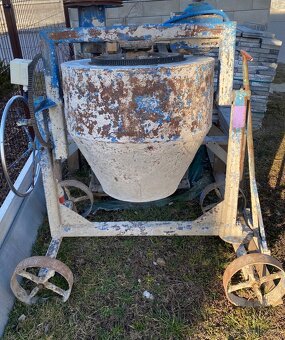 Stavebná miešačka - 2