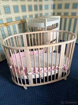 Stokke postielka +prebalovaci pult - 2