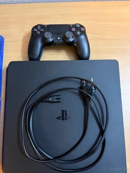 Sony Playstation 4 | 1x ovládač | 4x Hry - 2