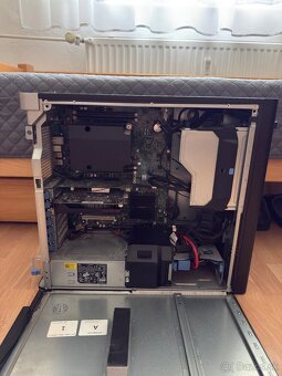 Predám pracovnú stanicu Dell Precision T3600 - 2