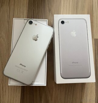 Apple iPhone 7 Silver 32GB - 2