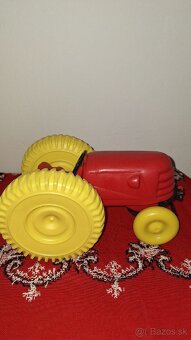Retro hračka Traktor - 2