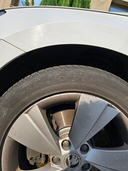 Hankook Winter I Cept Evo 2 215/55 R17 - 2