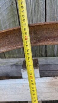 Predám liatinové koleso priemer 123cm - 2