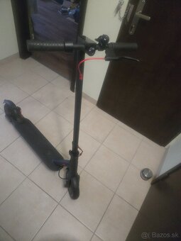 Xiaomi Mi Electric Scooter Pro 1 - 2