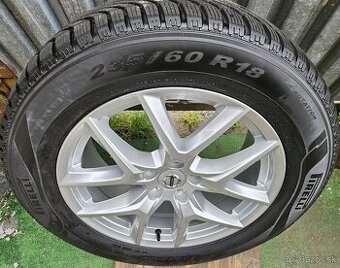 Atraktívna, orig. zimná sada VOLVO - 5x108 r17 + 235/60 r18 - 2