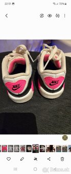 Botasky nike airmax 23,5 - 2