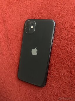 Predám IPhone 11 - 2