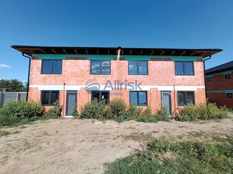 Moderný 3. izb byt s pozemkom na Red Oak Village - Marhuľová - 2