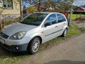 Ford Fiesta - 2
