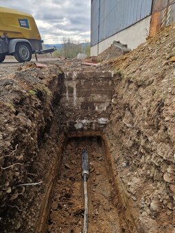 Pretlaky,vrty pod cestou, krtkovanie - 2