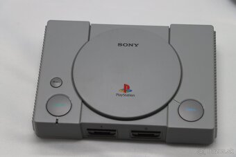 PlayStation Classic Mini + 2 ovládače - 2