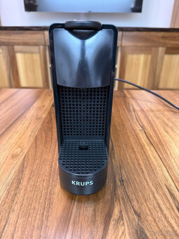 Kávovar NESPRESSO KRUPS Essenza Mini - 2